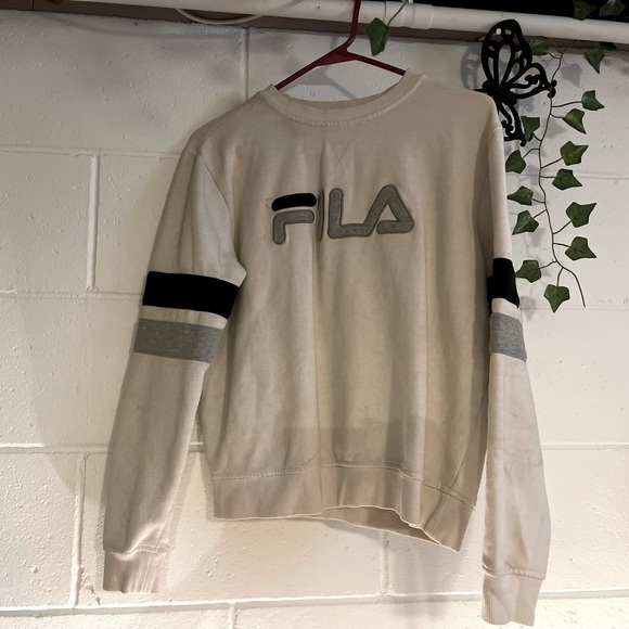 Women’s Small Fila Sweatshirt - Picture 1 of 3